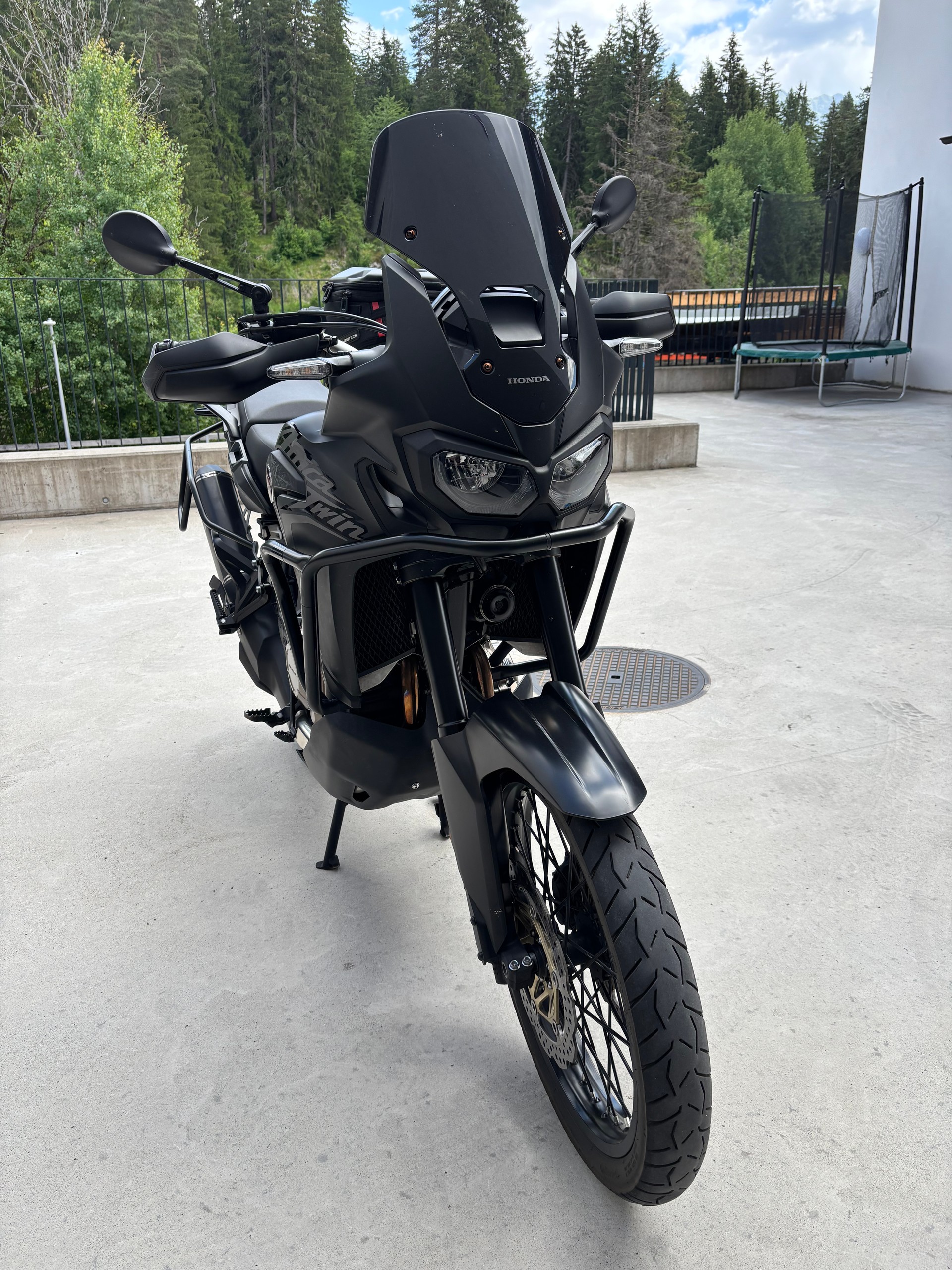 HONDA CRF 1000A Africa Twin-image-4