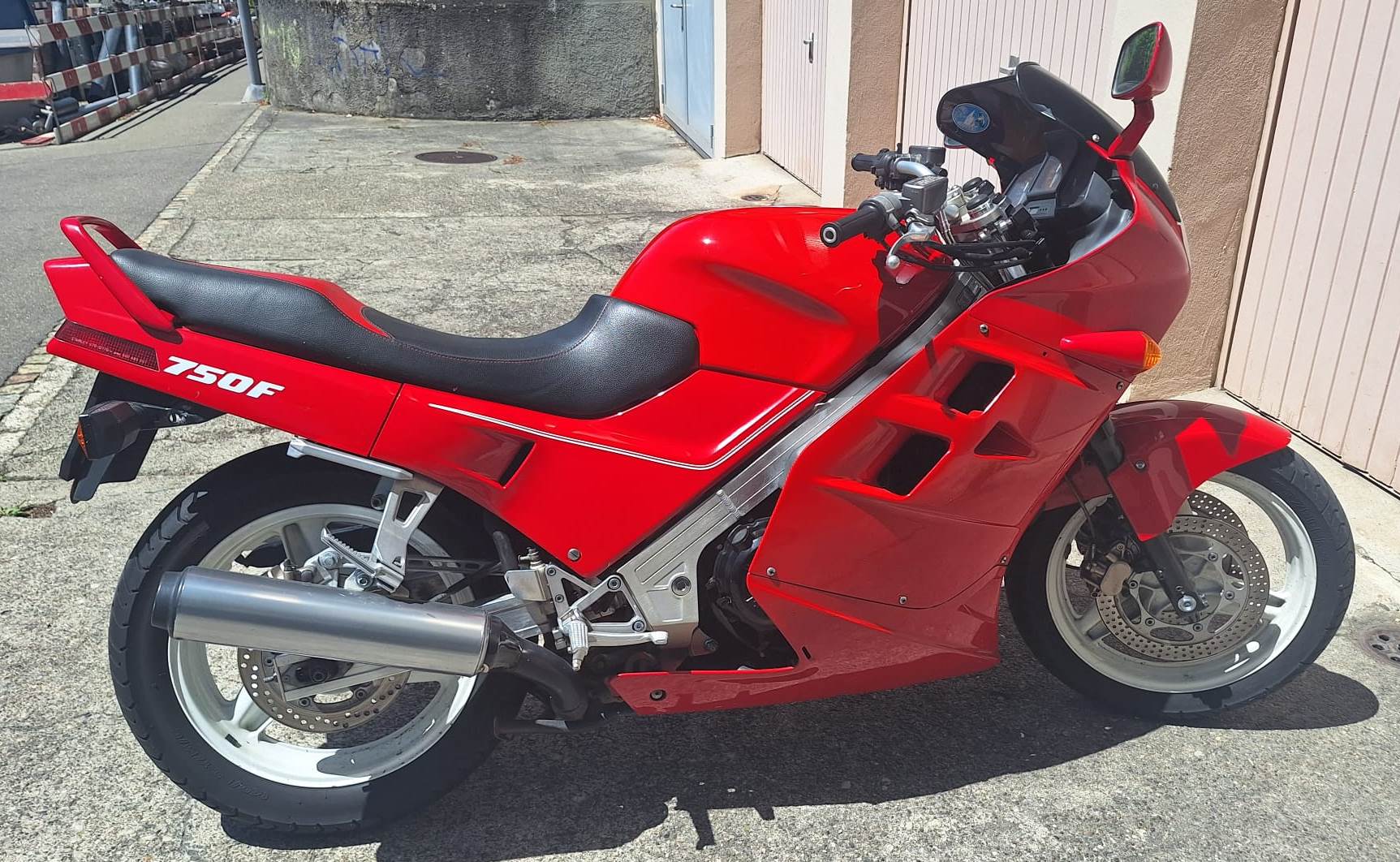 HONDA VFR 750 F J-image-0