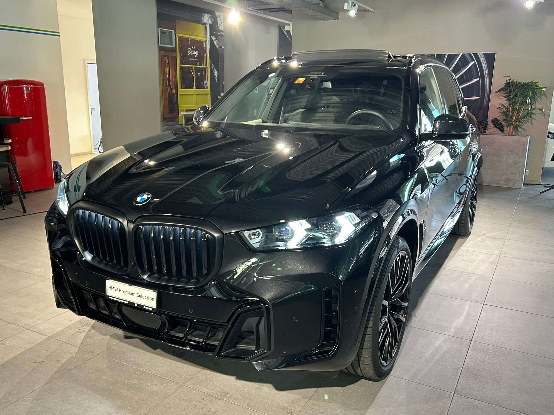 BMW X5 xDrive 48V 30d M Sport Pro Steptronic-showroom-element-3