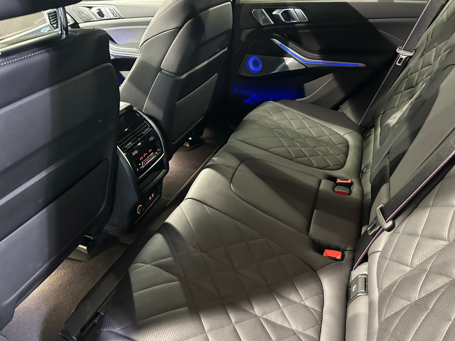 BMW X5 xDrive 48V 30d M Sport Pro Steptronic-image-30