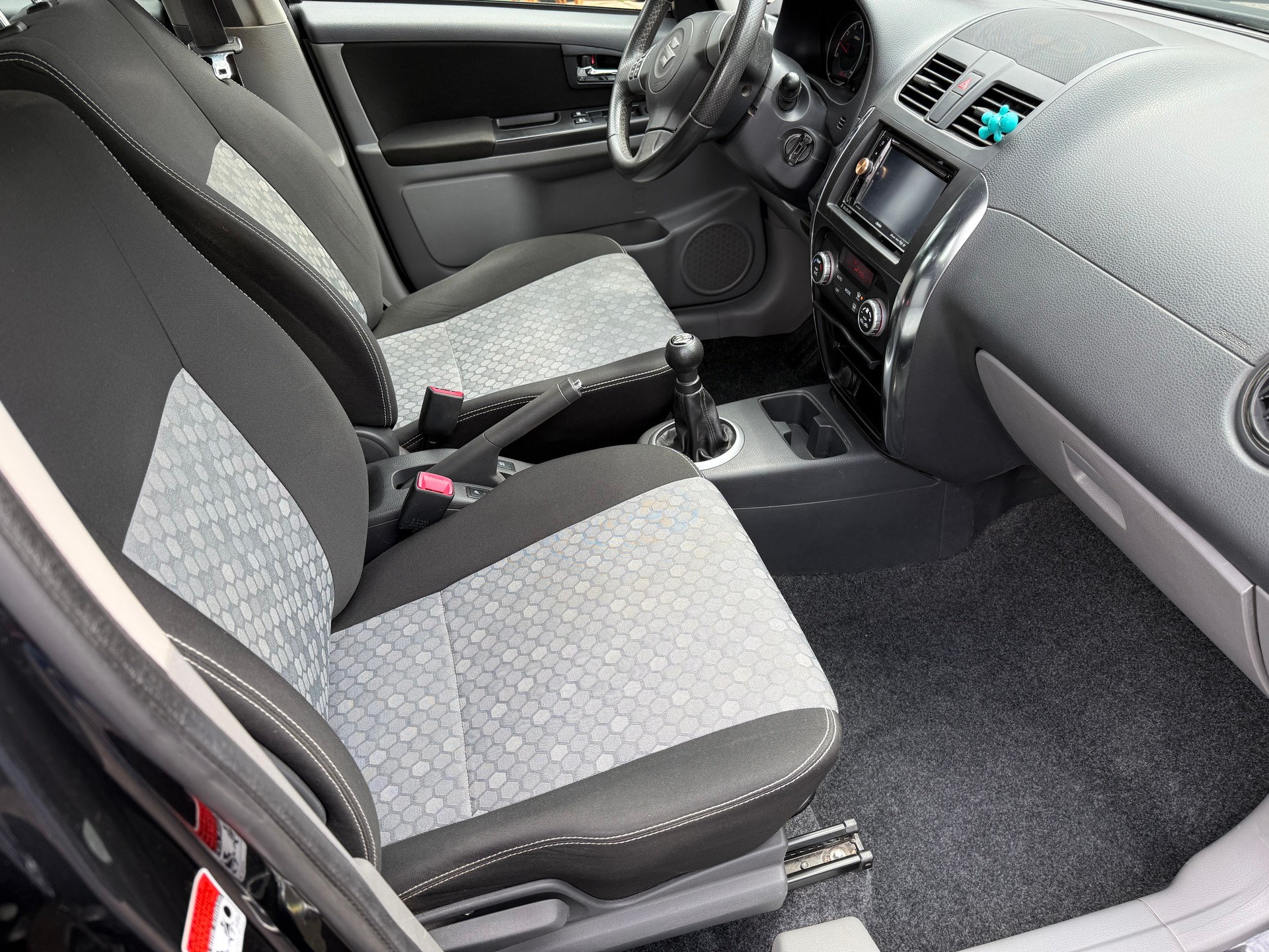 SUZUKI SX4 1.6 16V GL Top 4WD-image-7