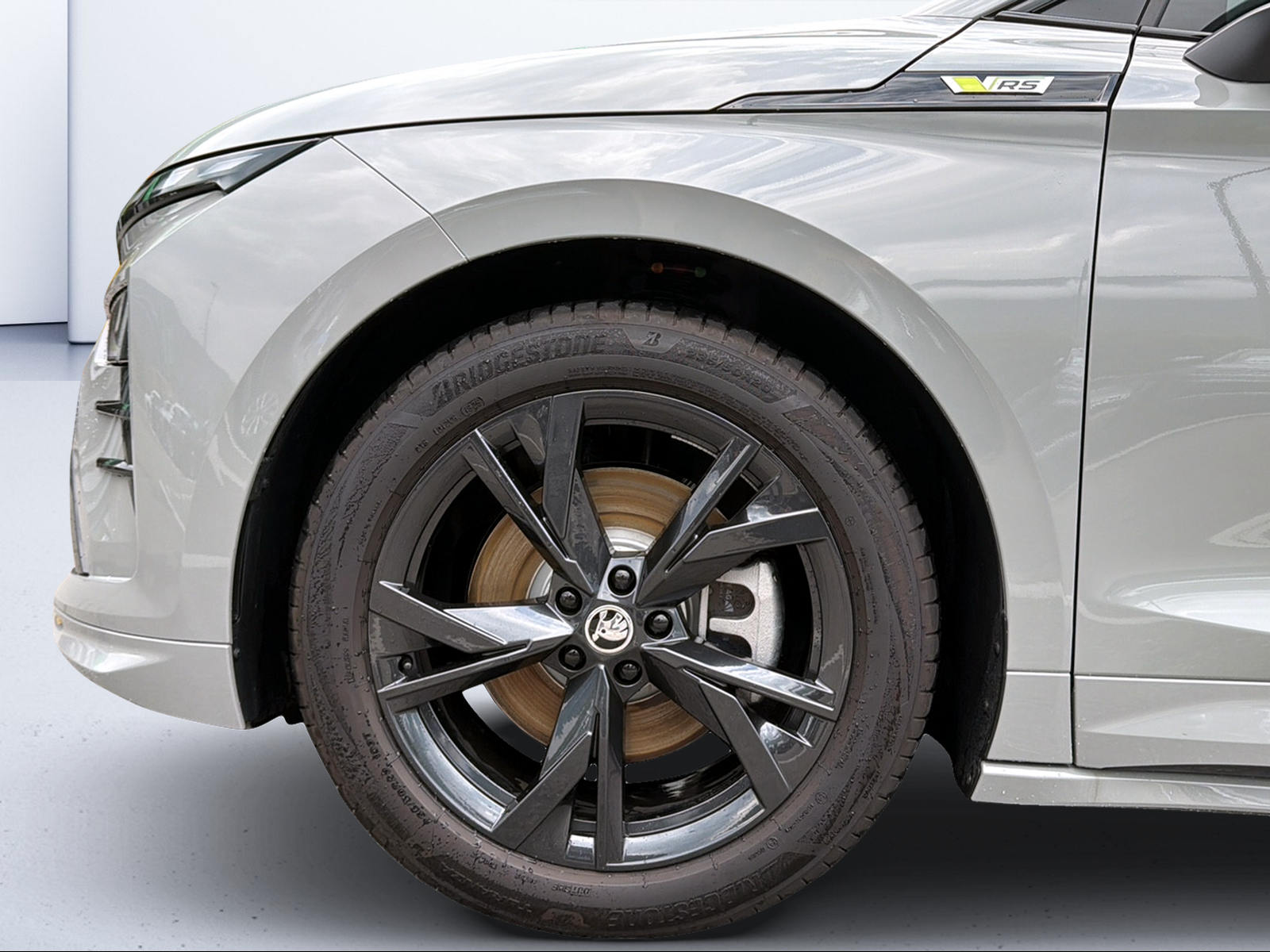 SKODA Enyaq Coupé RS 4x4-image-14