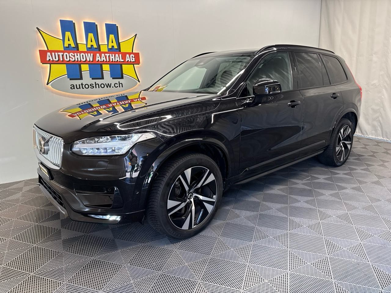 VOLVO XC90 B5 Benzin Mild Hybrid AWD Plus Dark Geartronic
