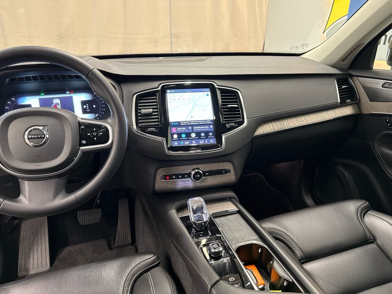VOLVO XC90 B5 Benzin Mild Hybrid AWD Plus Dark Geartronic-image-7