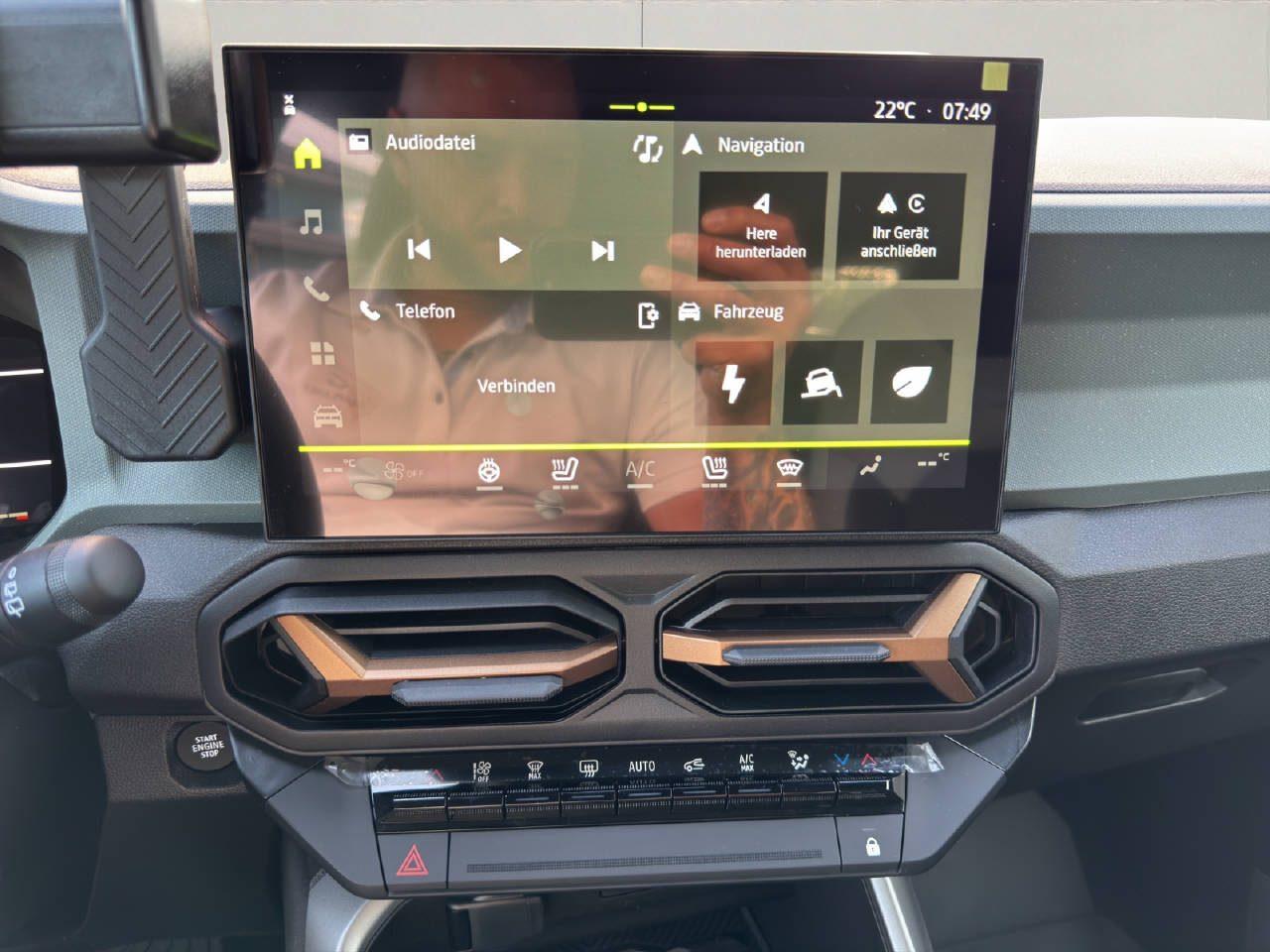 DACIA Bigster 1.2 Hybrid Extreme 4WD Demo-image-10