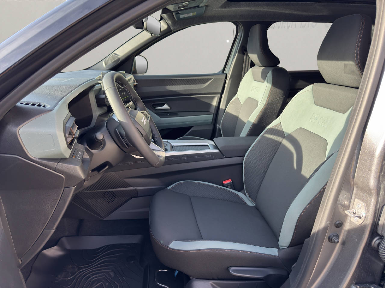 DACIA Bigster 1.2 Hybrid Extreme 4WD Demo-image-4