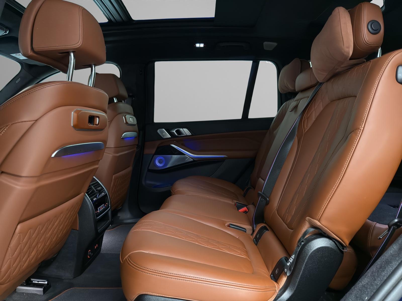 BMW X7 M60i M-SportPaket Pro-image-16