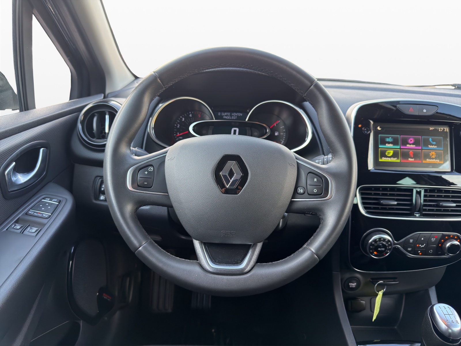 RENAULT Clio 1.5 dCi Business Line-image-10
