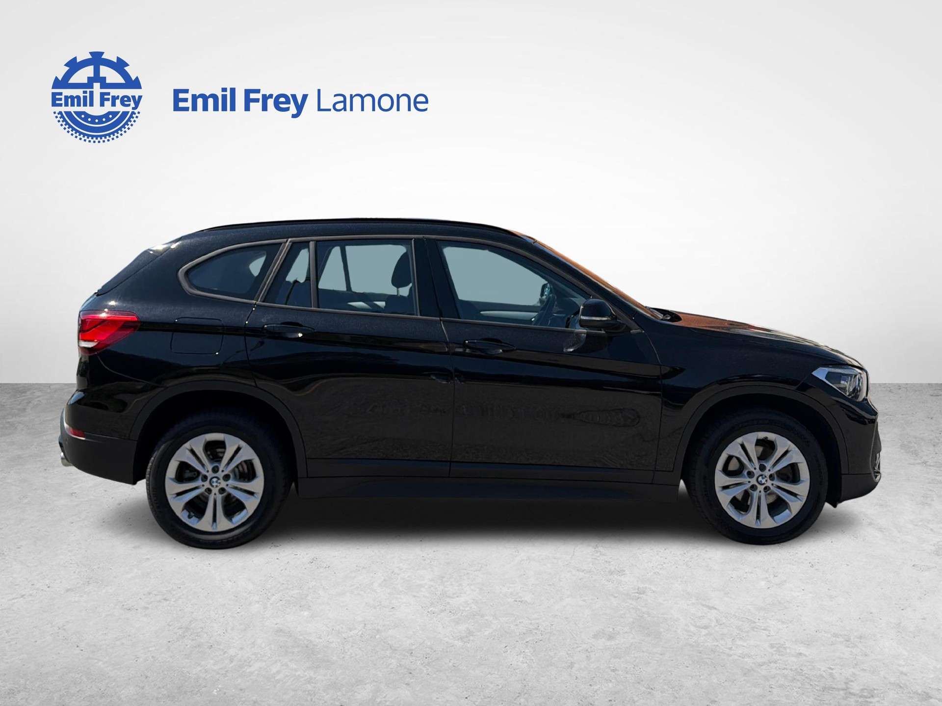 BMW X1 18d sDrive SAG-image-7