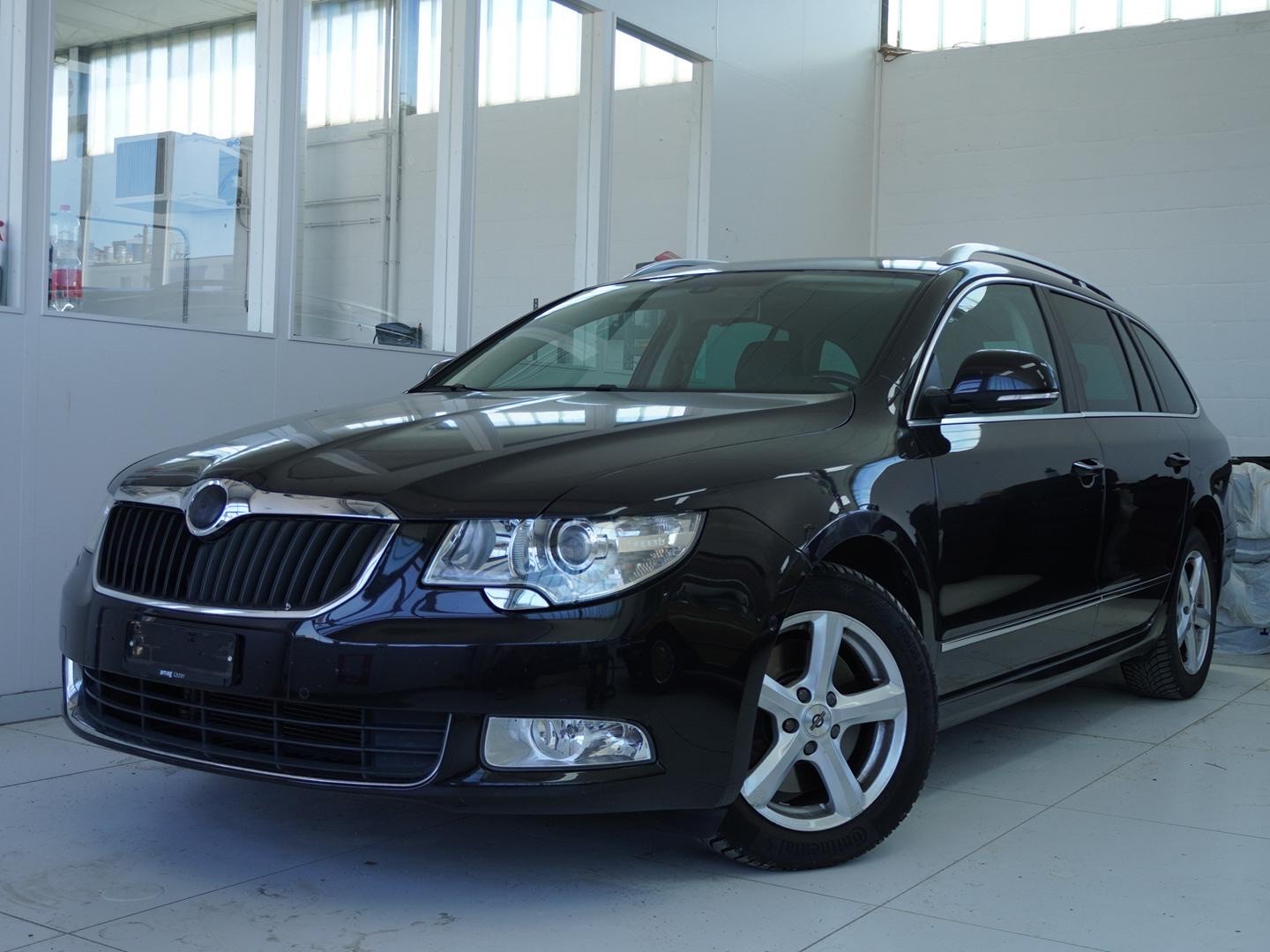 SKODA Superb Combi 2.0 TDi Elegance DSG