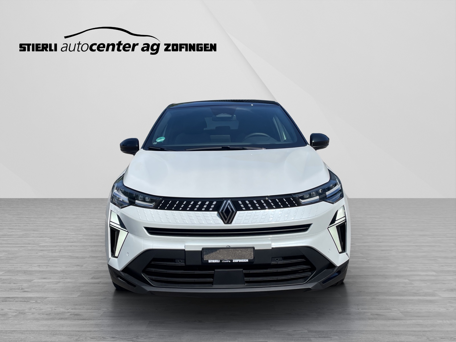 RENAULT Captur 1.8 E-Tech techno-showroom-element-1