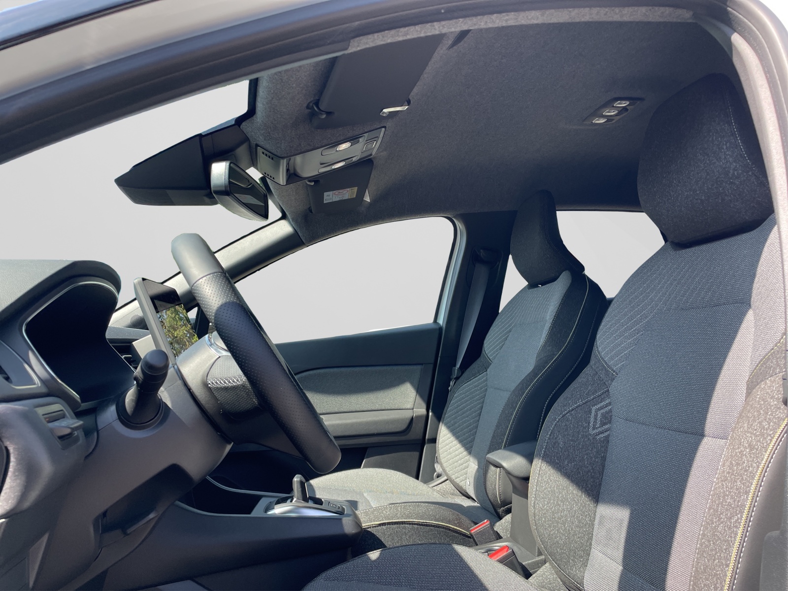 RENAULT Captur 1.8 E-Tech techno-image-9