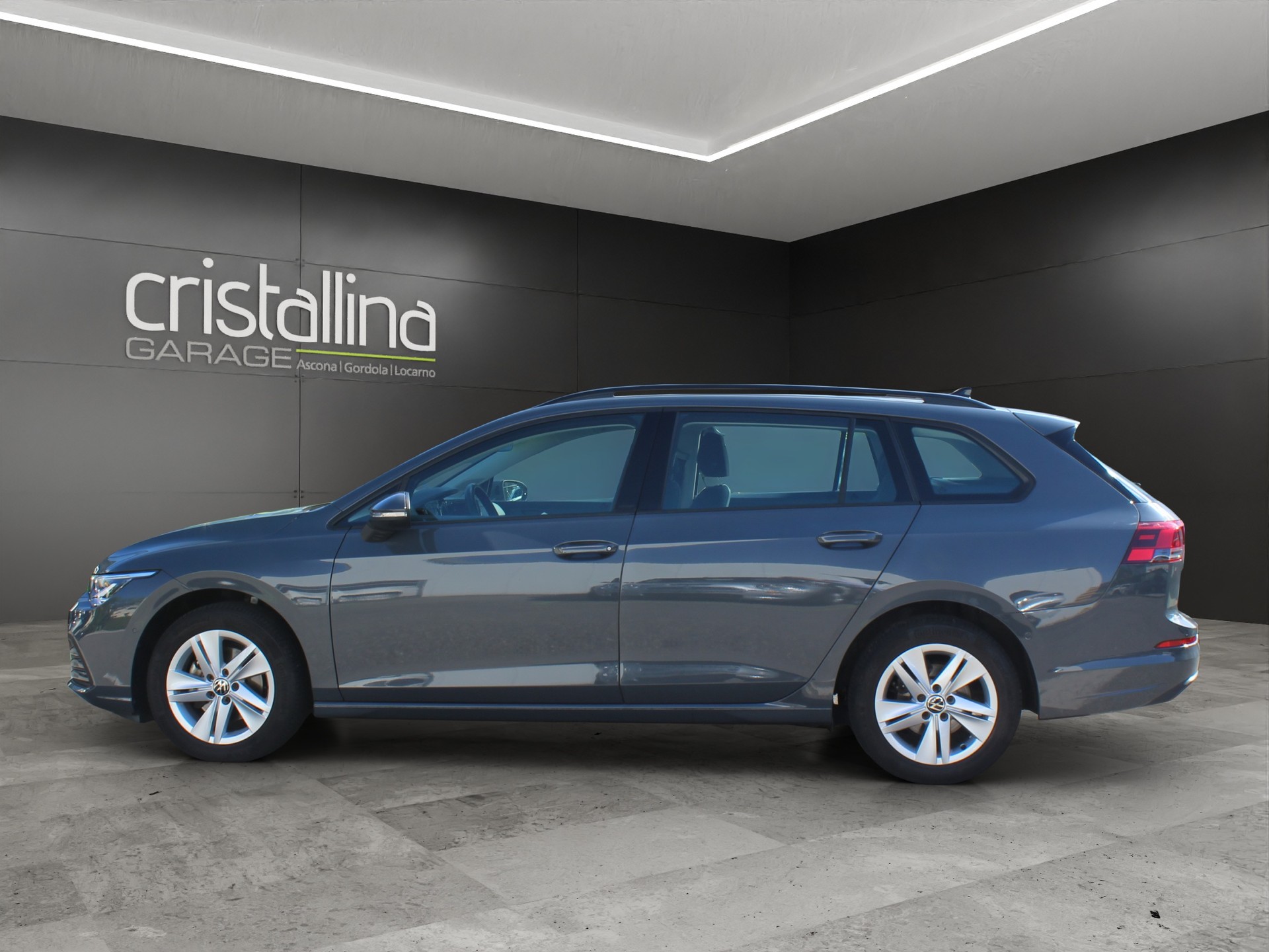 VW Golf VIII Variant 1.5 TSI Life-showroom-element-1
