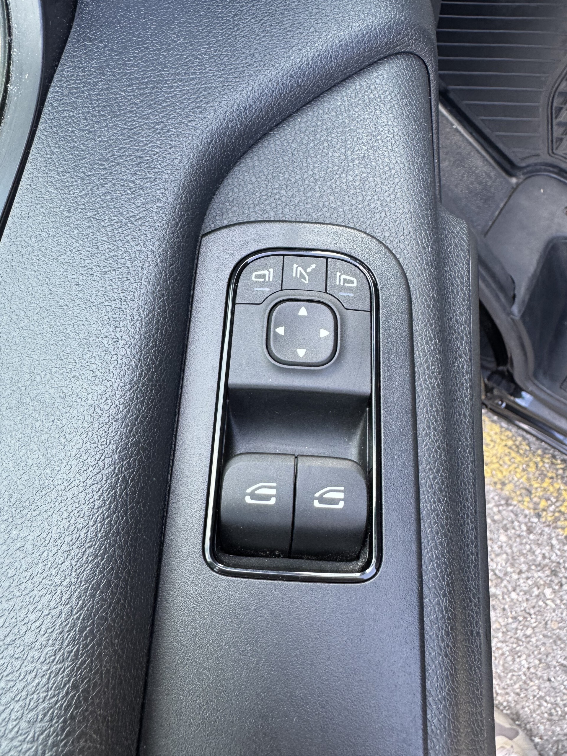 MERCEDES-BENZ 2.0 CDI 190 Pro-image-16