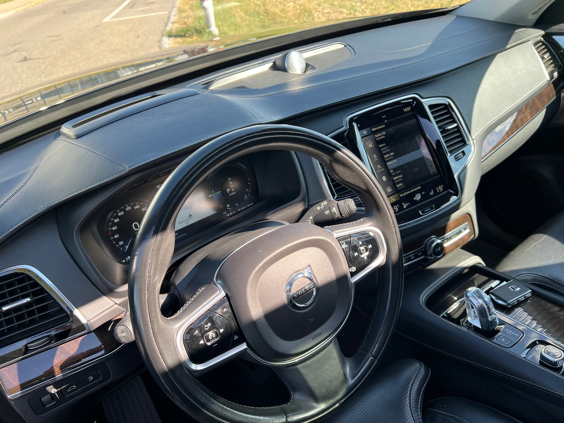 VOLVO XC90 T8 AWD Inscription -360°-Kamera-image-19