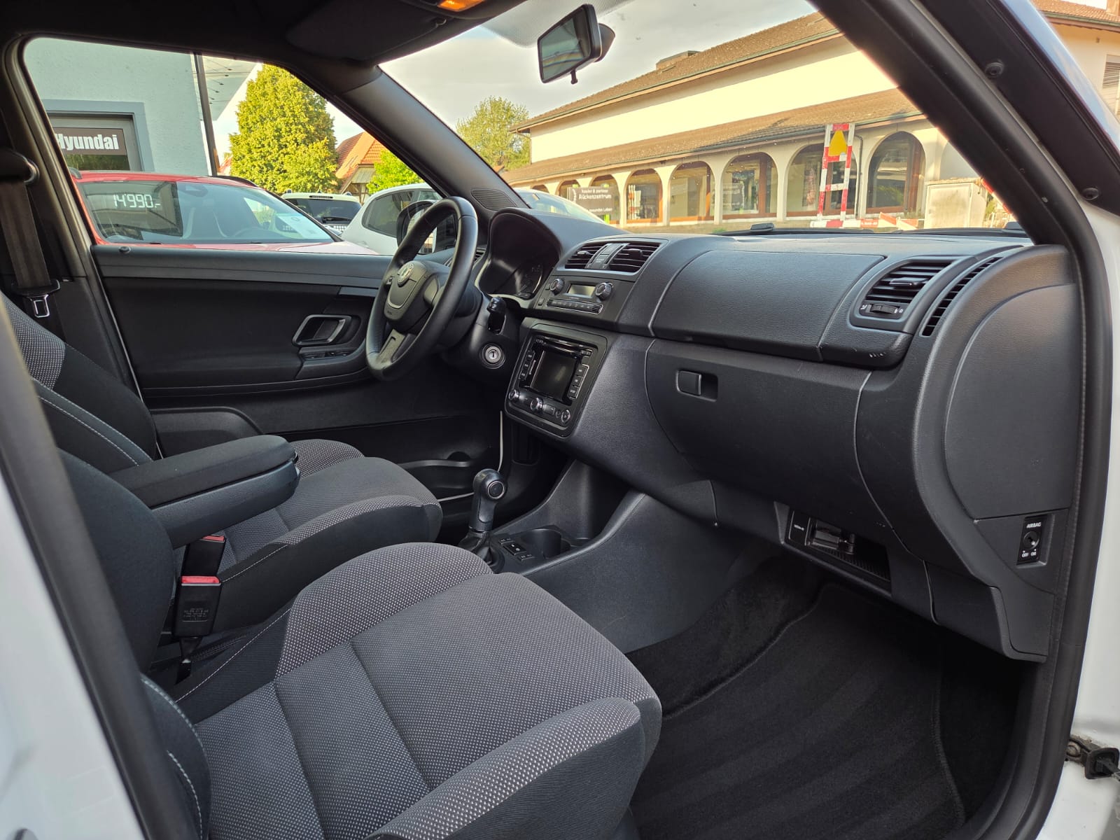 SKODA Fabia 1.2 TSI Ambition Plus DSG-image-10