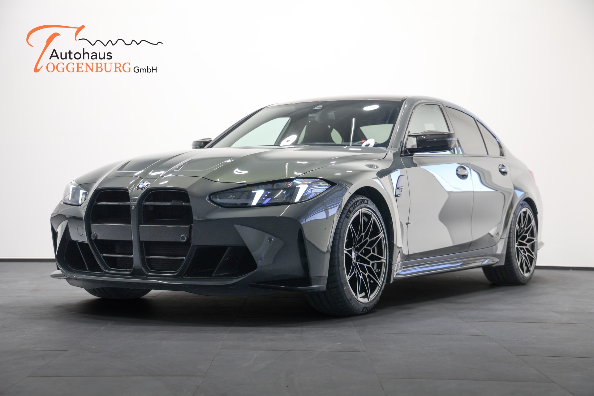 BMW M3 Competition LCI *Individual Dravitgrau*Carbon Exterieur*Carbon Interieur*Carbon Schalensitze*-showroom-element-3