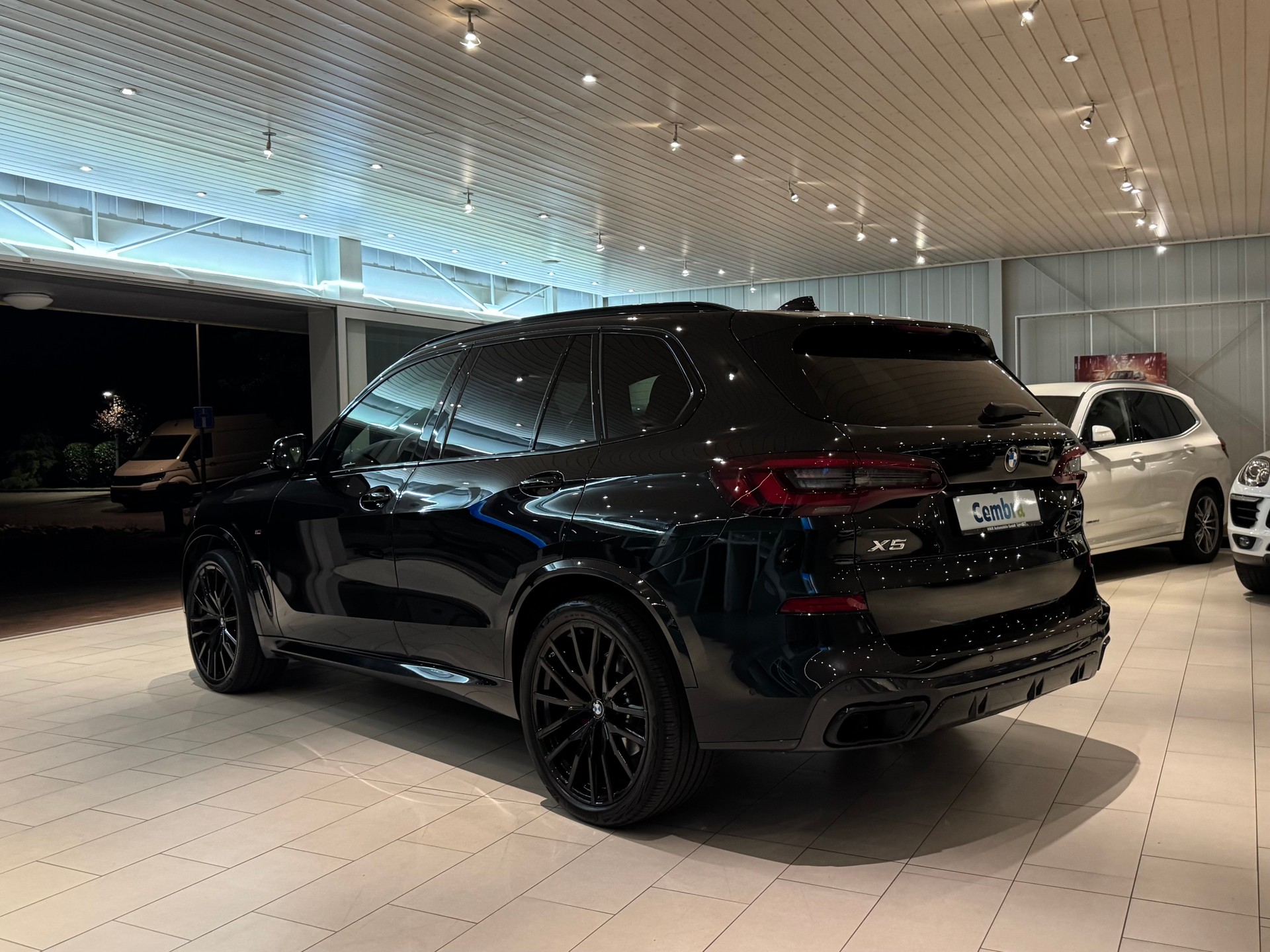 BMW X5 xDrive 48V 30d M Sport Steptronic-showroom-element-1