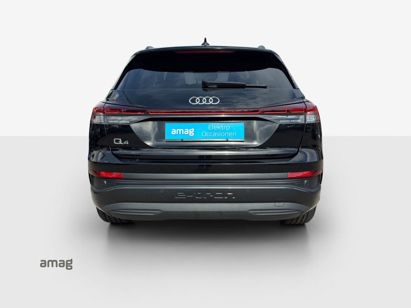 AUDI Q4 e-tron 35-showroom-element-3