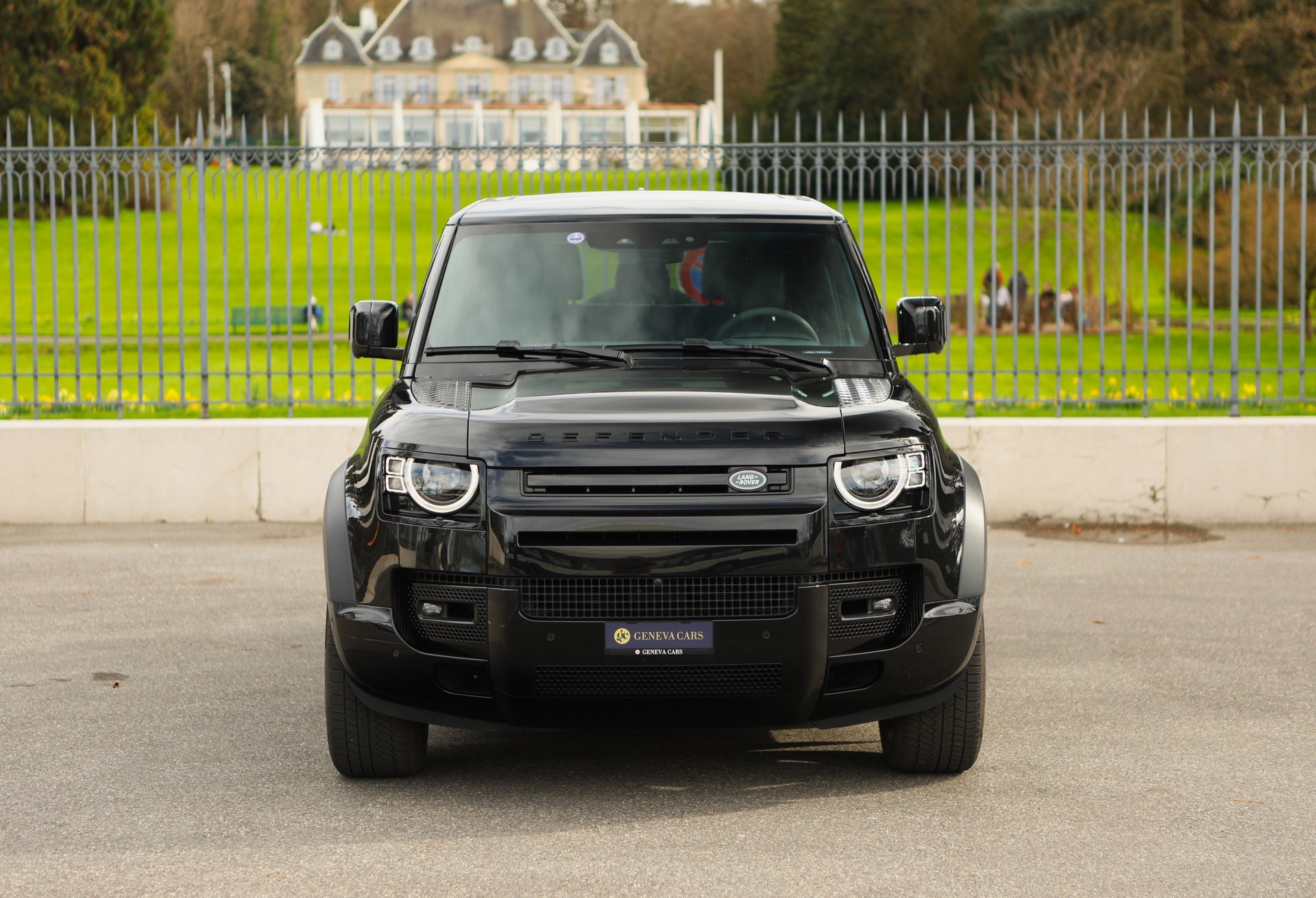 LAND ROVER Defender 90 525 V8 5.0 AT8-image-8