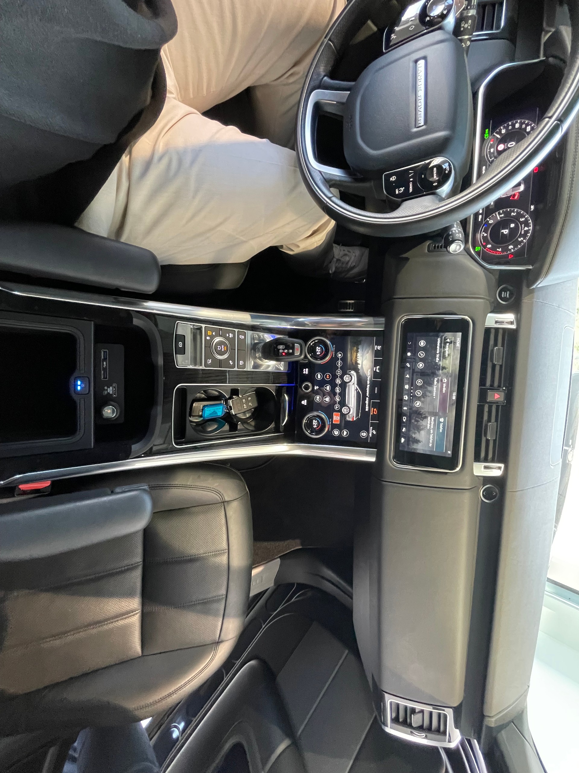 LAND ROVER Range Rover Sport 5.0 V8 S/C HSE Dynamic Automatic-image-9