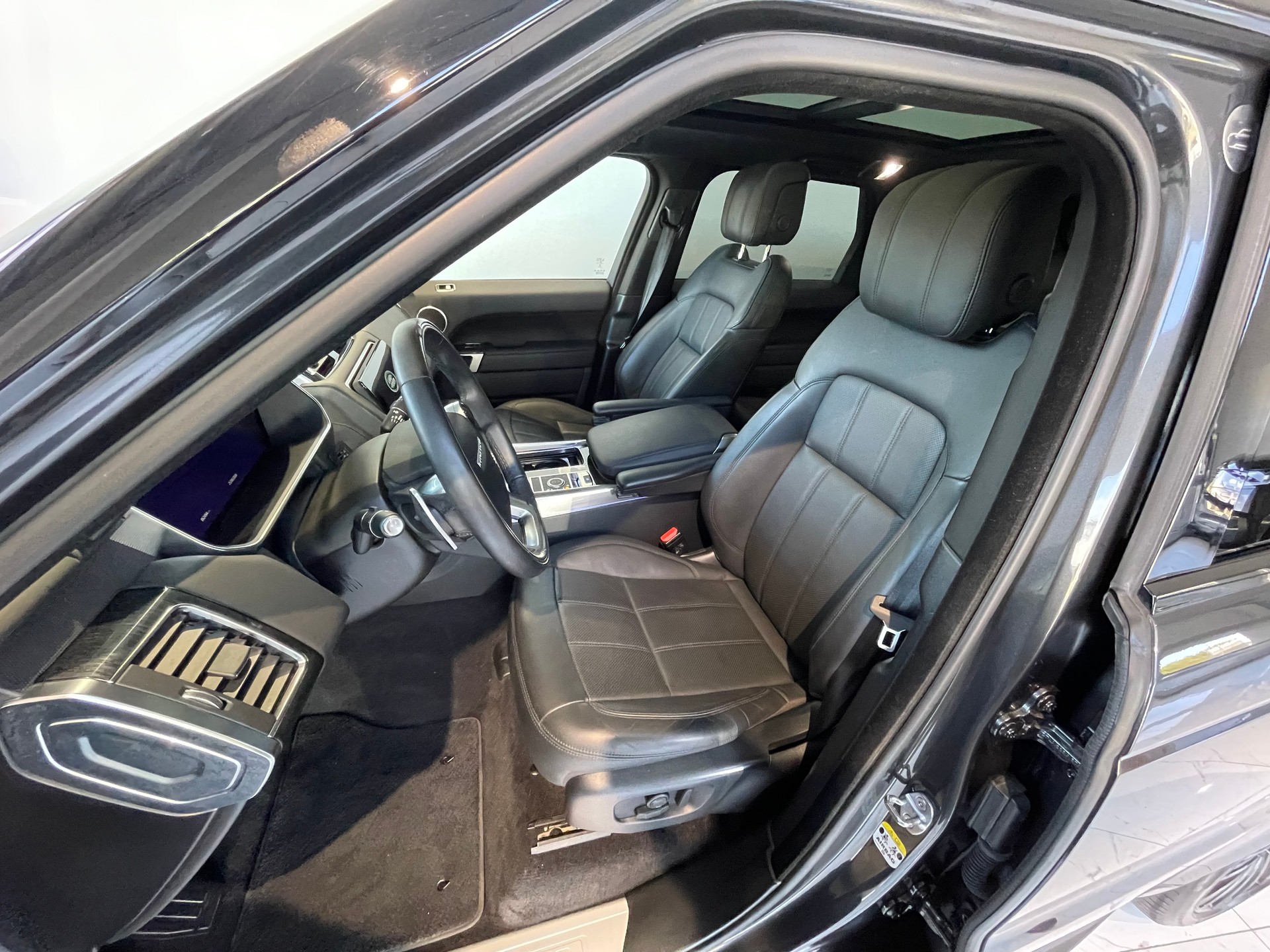 LAND ROVER Range Rover Sport 5.0 V8 S/C HSE Dynamic Automatic-image-5