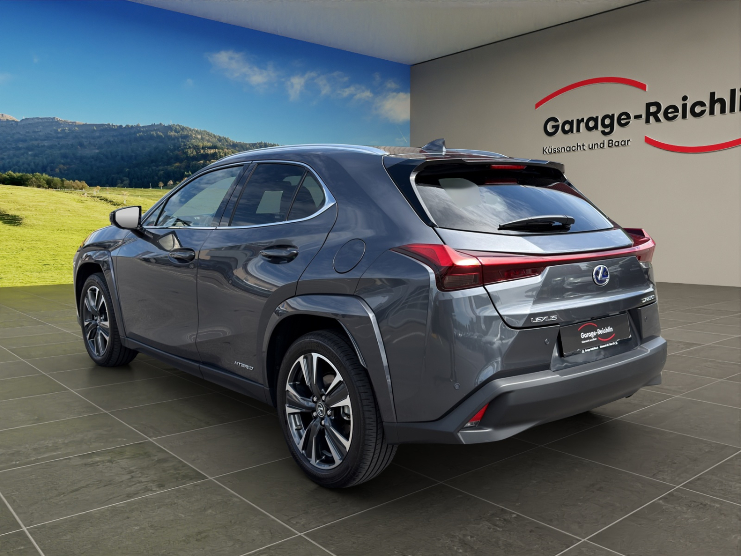 LEXUS UX 250h Excellence-showroom-element-2
