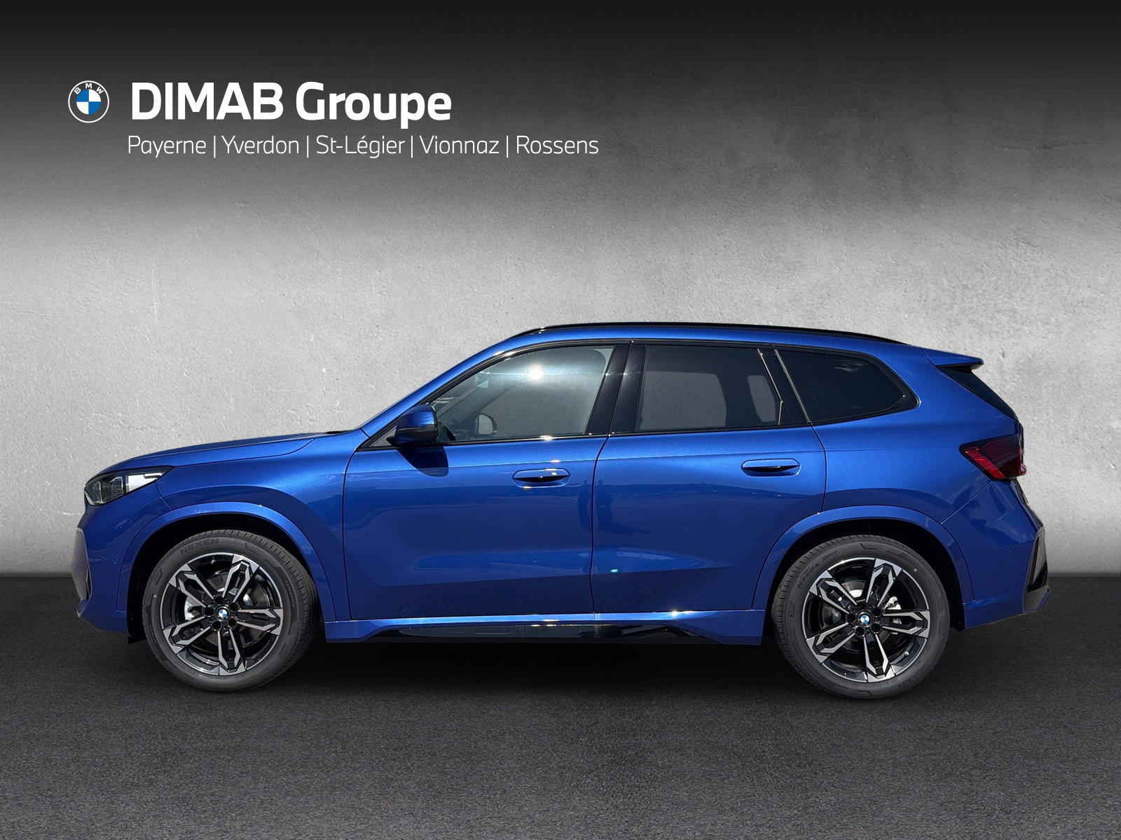 BMW iX1 xDrive 30 M Sport-showroom-element-1