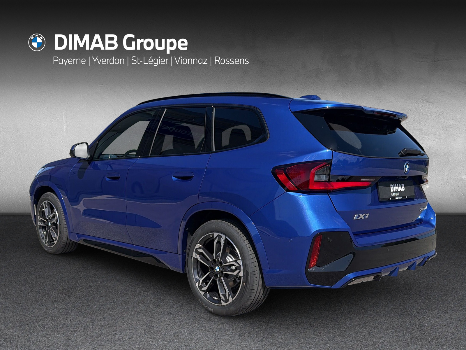 BMW iX1 xDrive 30 M Sport-showroom-element-2