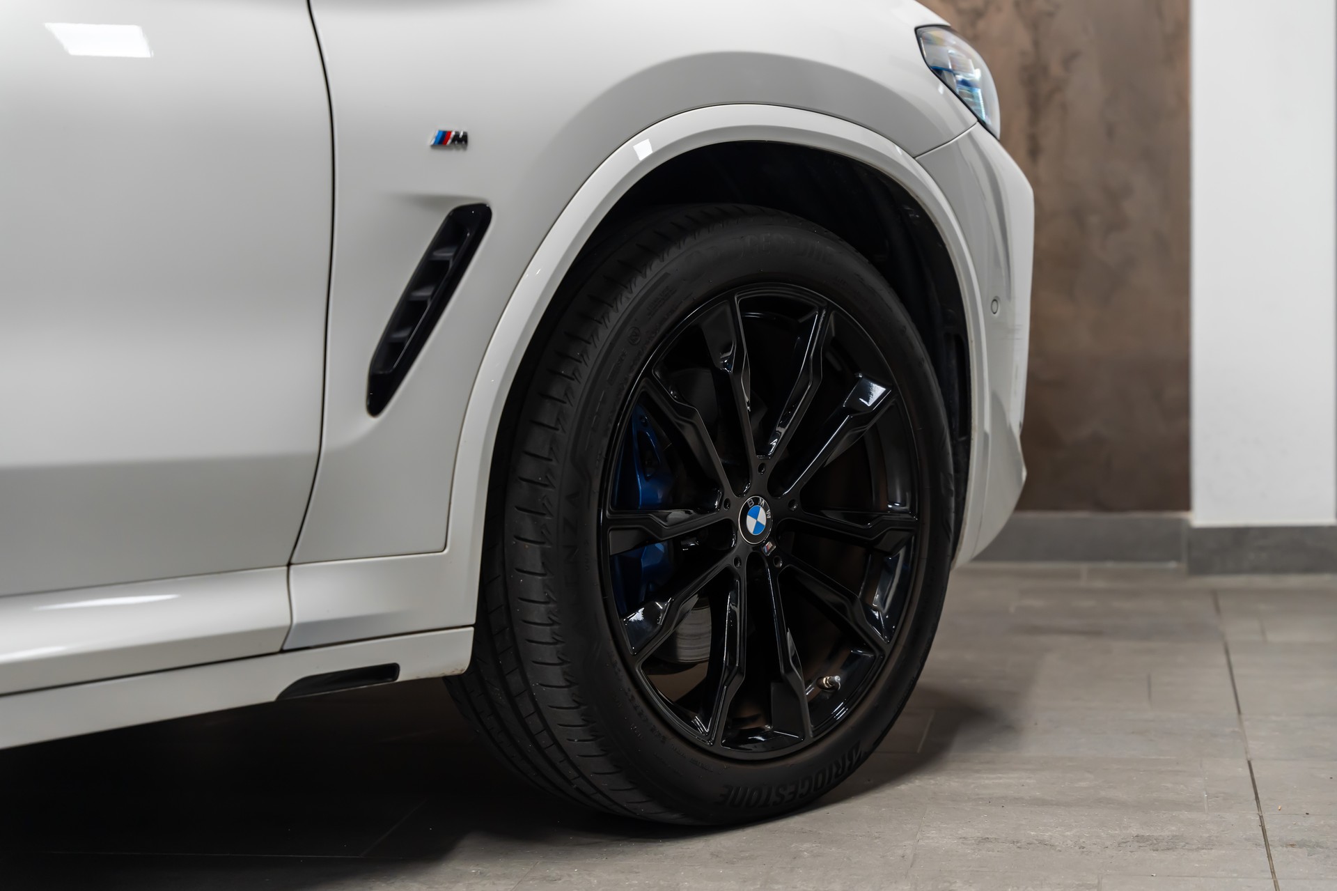 BMW X3 xDrive 48V M40d *Facelift*Laser*Panorama*Head-Up*AHK*360°*-image-8