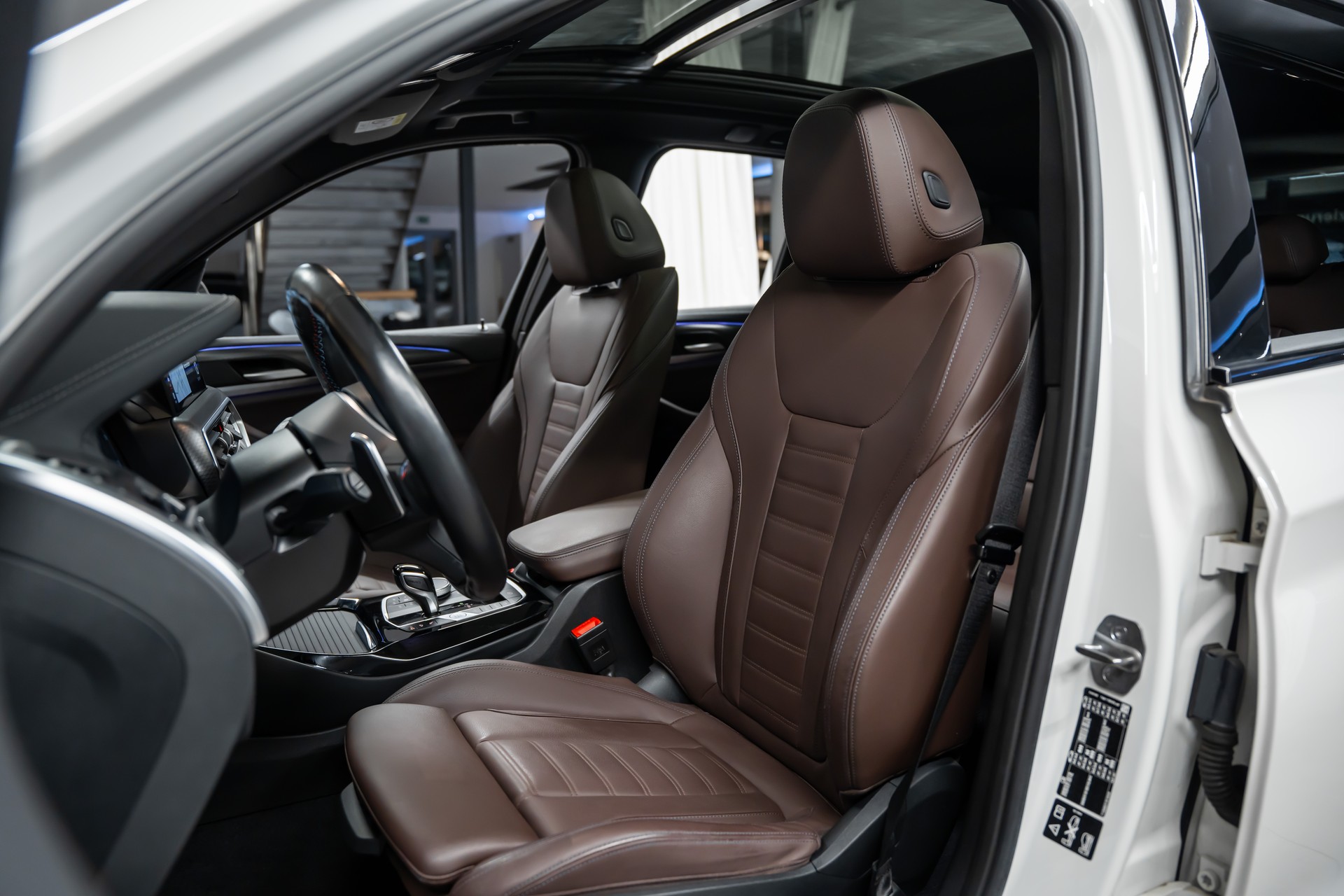 BMW X3 xDrive 48V M40d *Facelift*Laser*Panorama*Head-Up*AHK*360°*-image-15