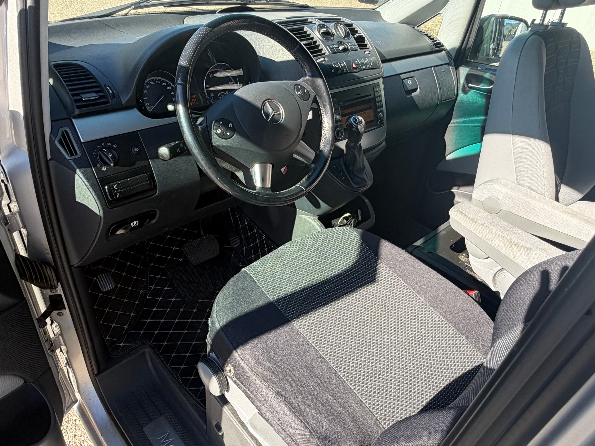 MERCEDES-BENZ Viano 2.2 CDI Blue Efficiency Fun L A-image-9