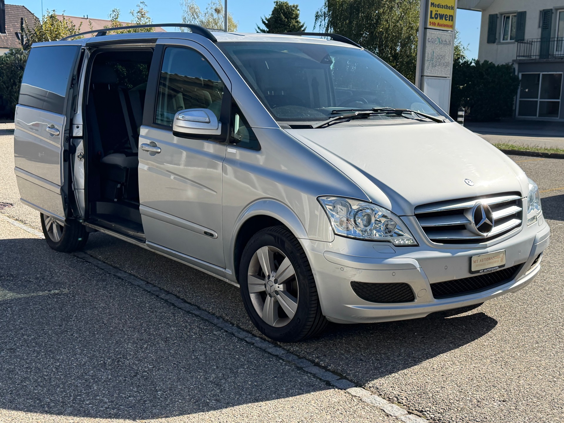 MERCEDES-BENZ Viano 2.2 CDI Blue Efficiency Fun L A-image-8