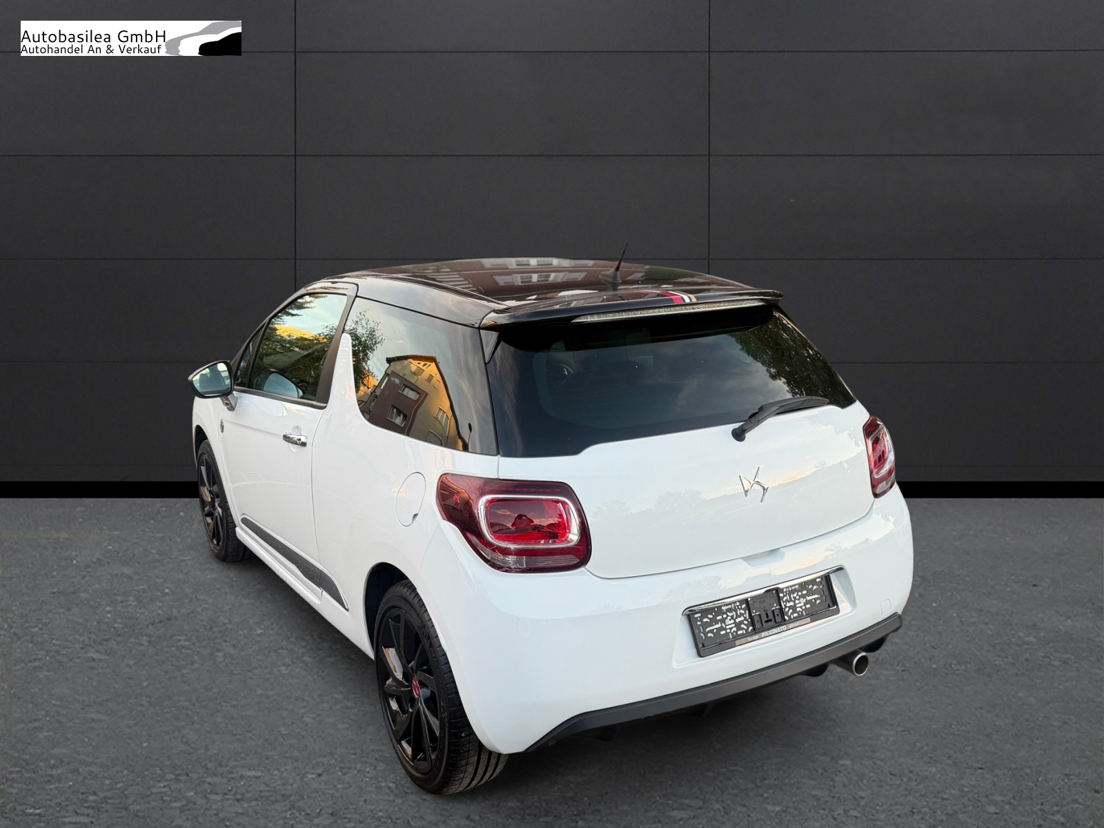 DS AUTOMOBILES DS 3 1.2 PureTech Performance Line EAT6-showroom-element-2