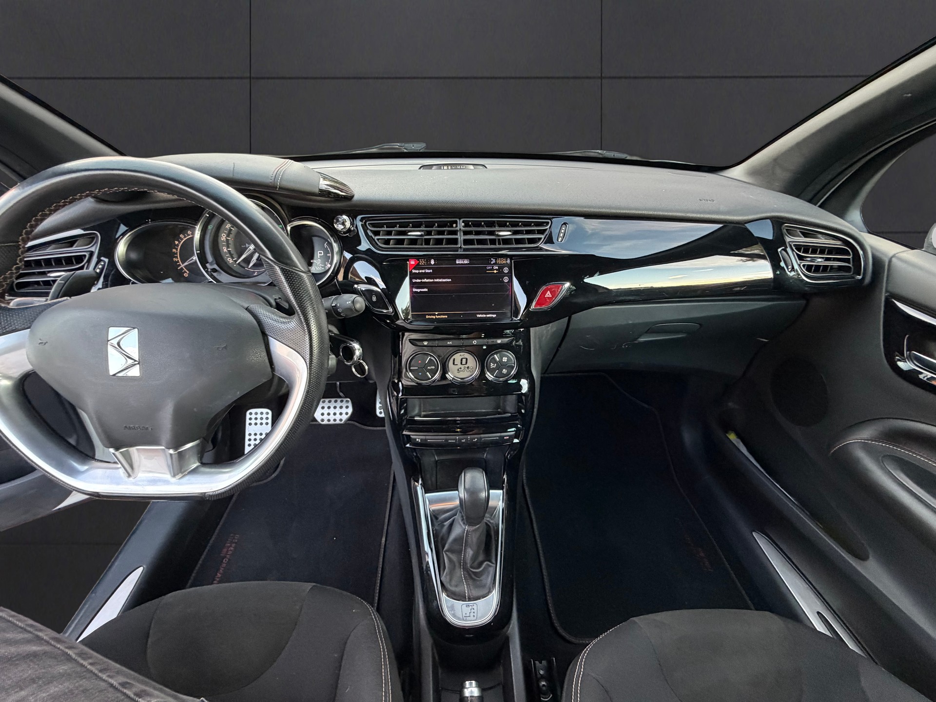 DS AUTOMOBILES DS 3 1.2 PureTech Performance Line EAT6-image-8