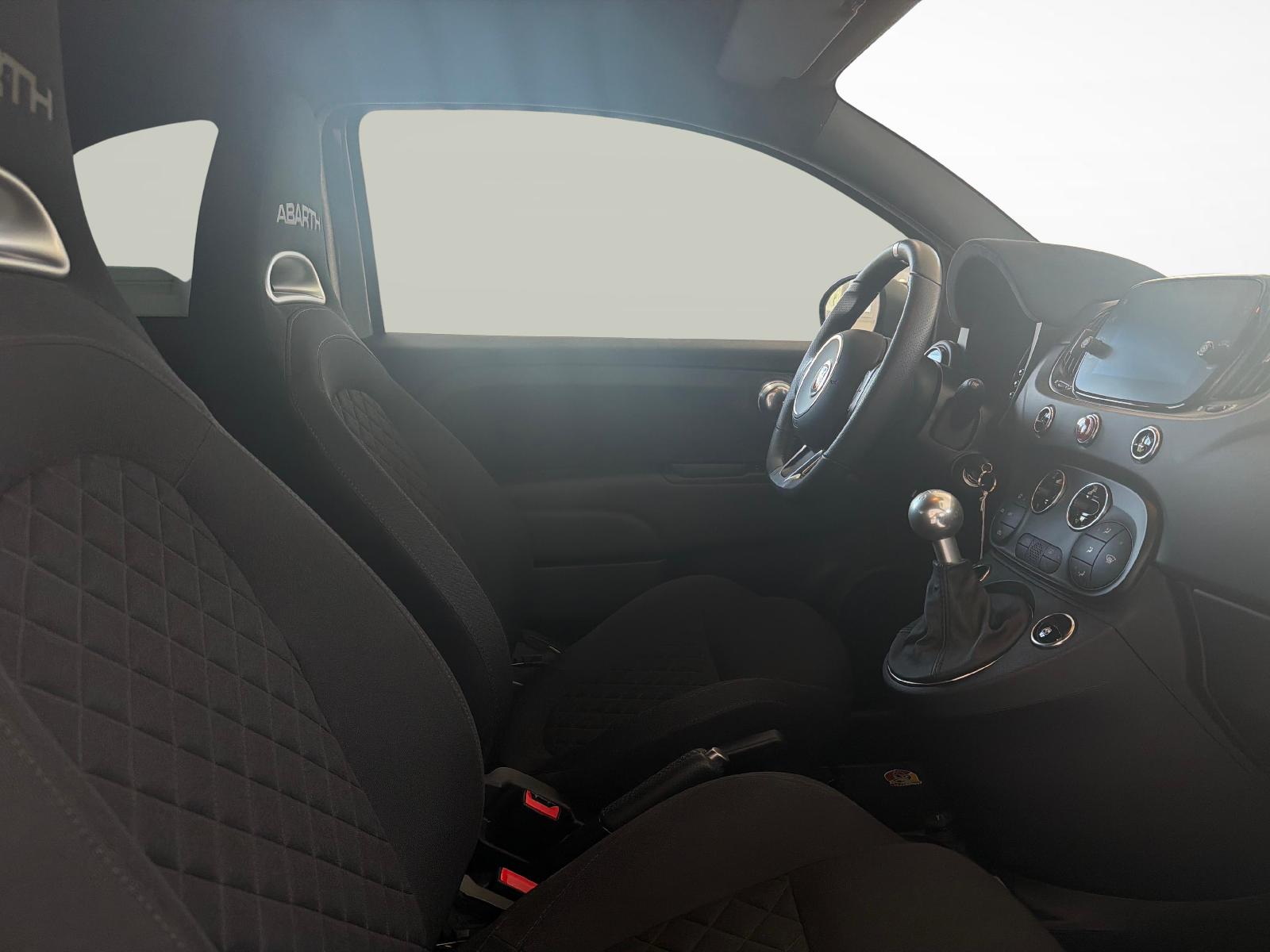 FIAT 595 Abarth 1.4 T-Jet 165-image-9