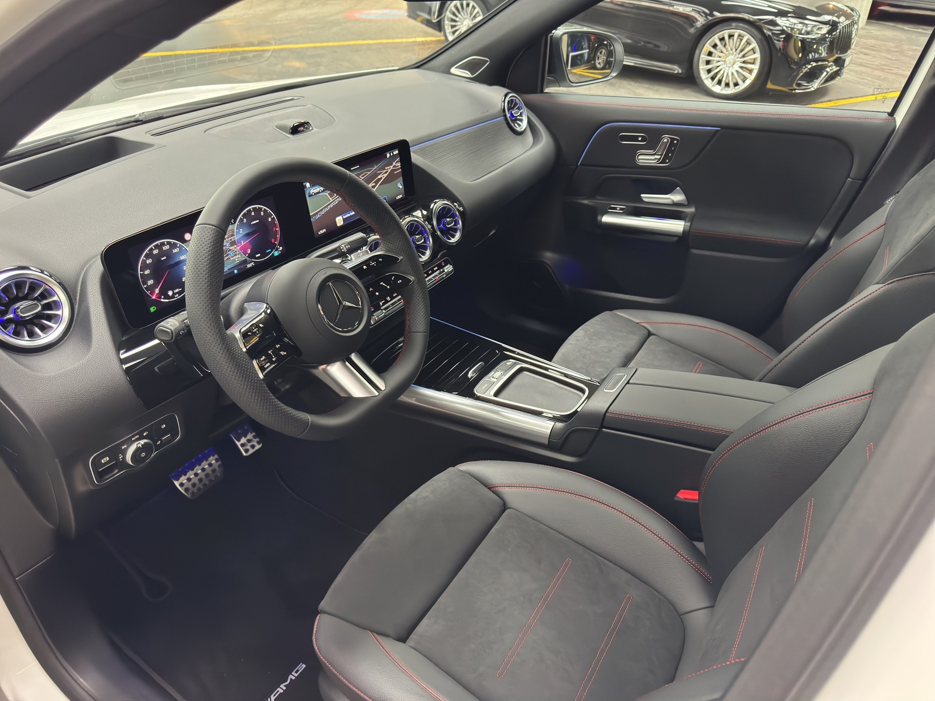 MERCEDES-BENZ GLA-Klasse H247 GLA 250 Swiss Star AMG Line 4matic-image-18