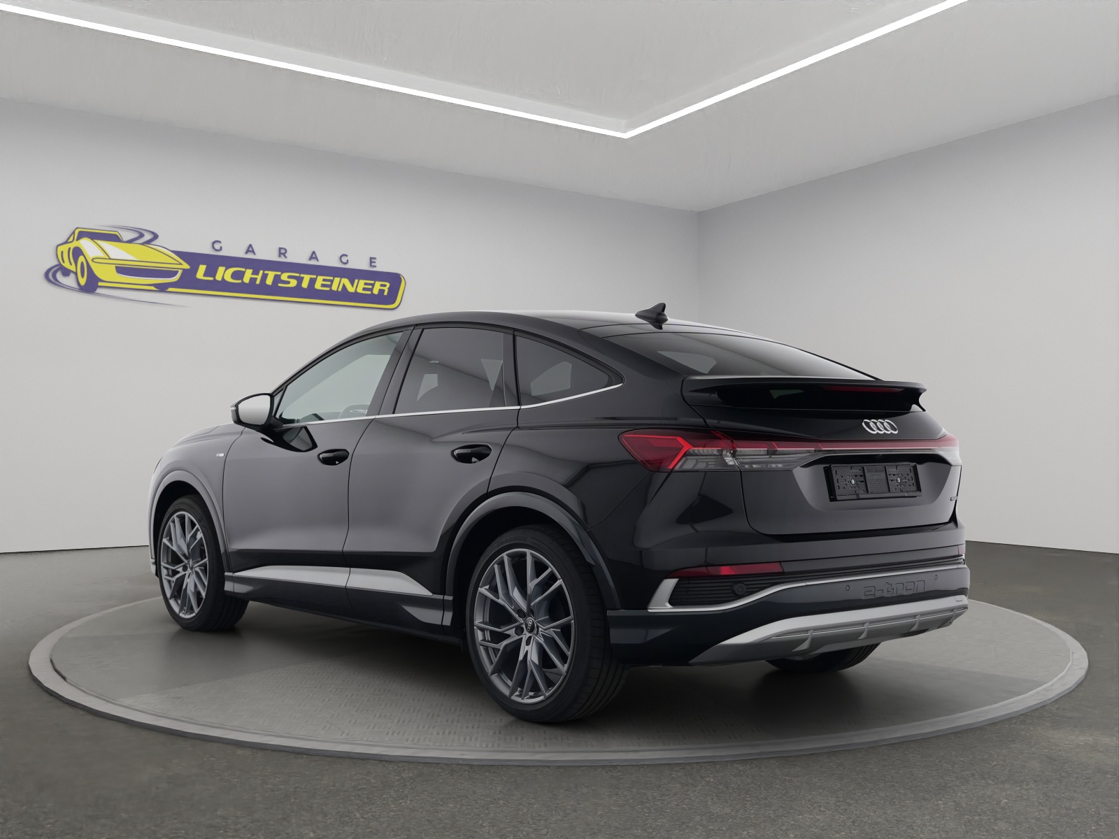 AUDI Q4 Sportback e-tron 50 quattro-image-4