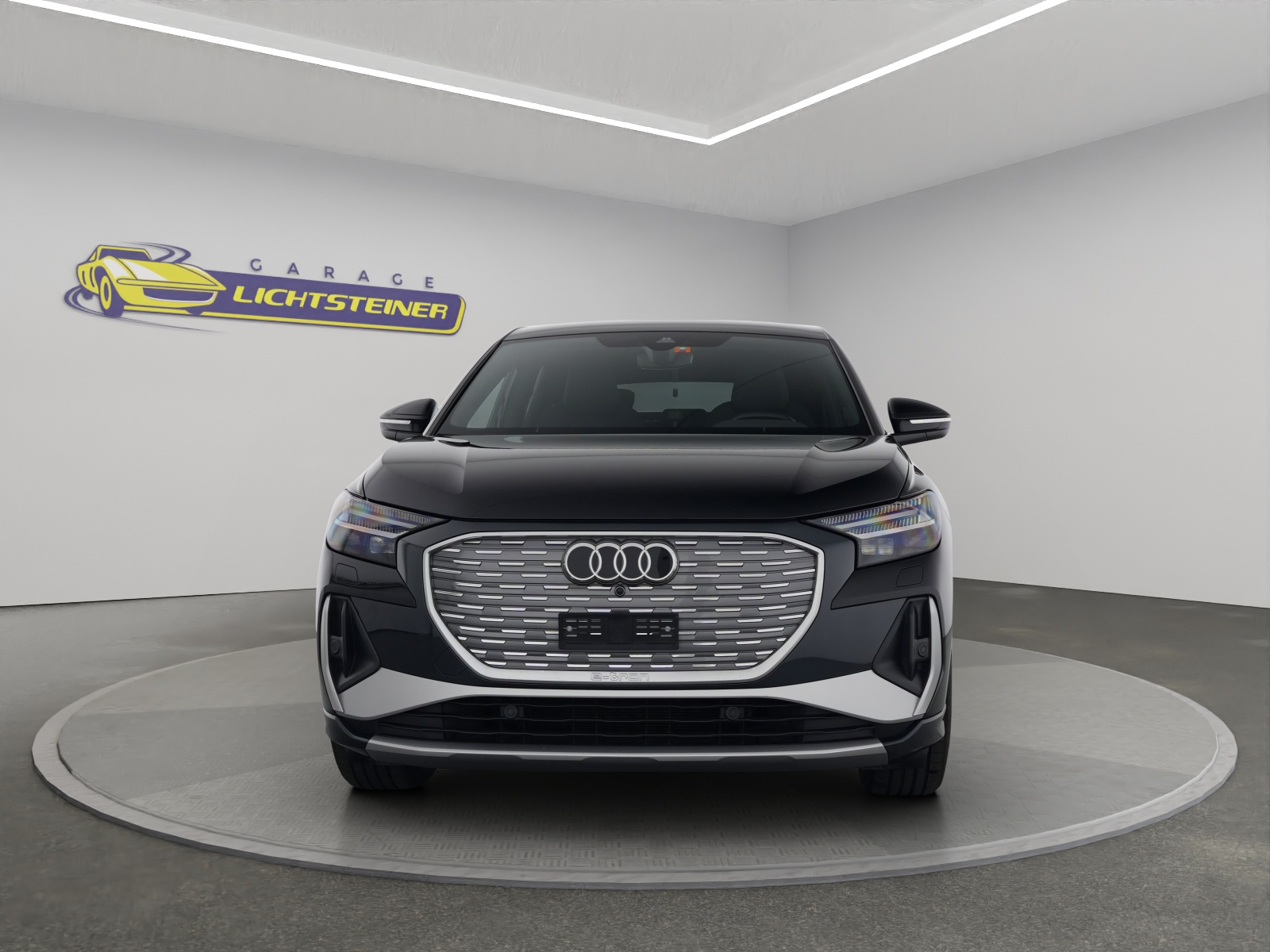 AUDI Q4 Sportback e-tron 50 quattro-showroom-element-2