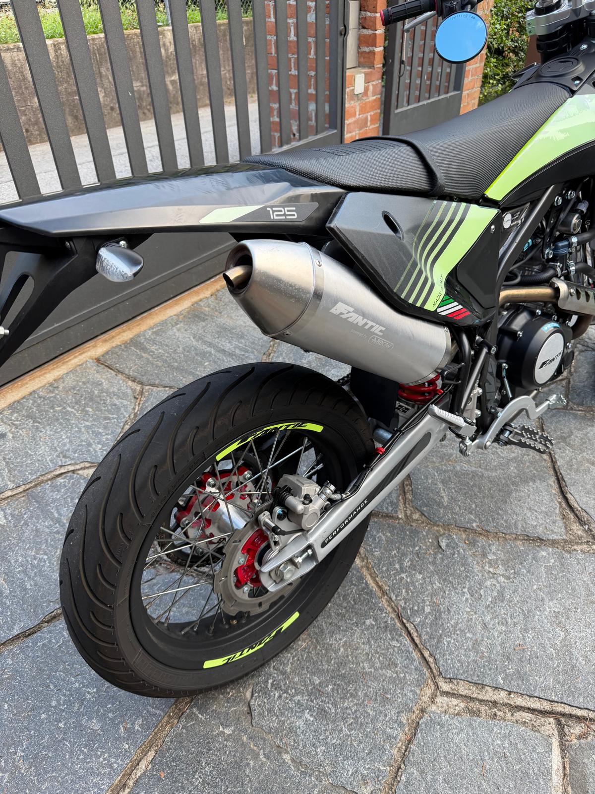 FANTIC Performance-image-2