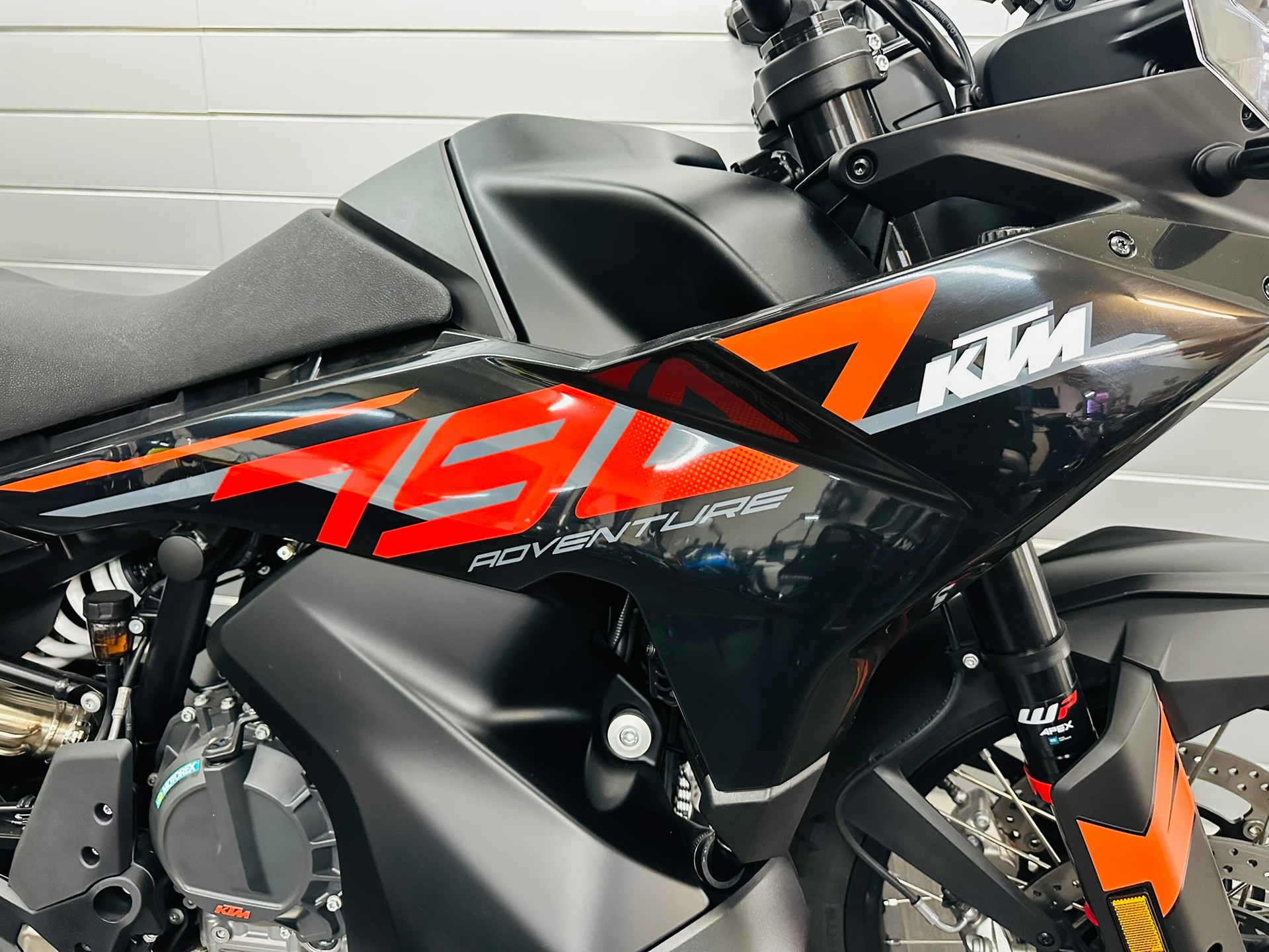 KTM 790 Adventure L-image-1