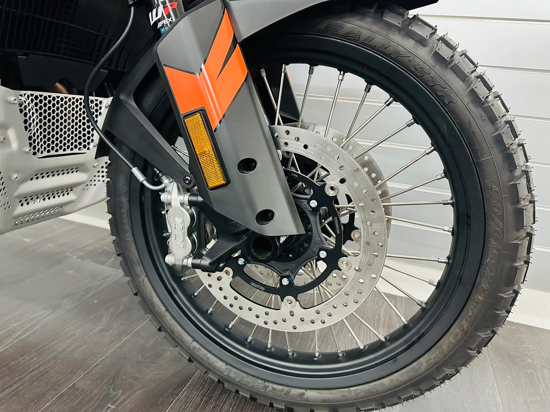 KTM 790 Adventure L-image-10