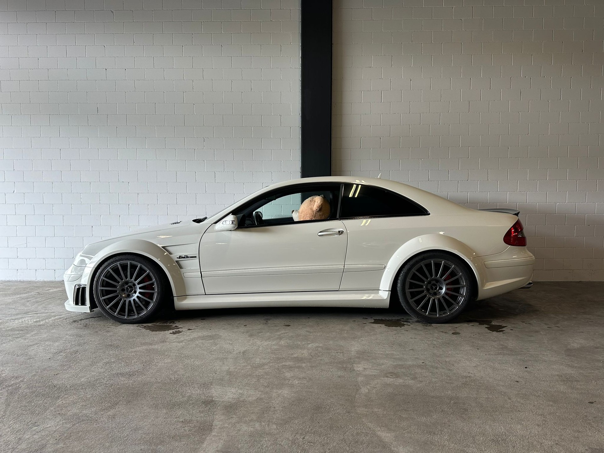 MERCEDES-BENZ CLK 63 AMG Black Series 7G-Tronic