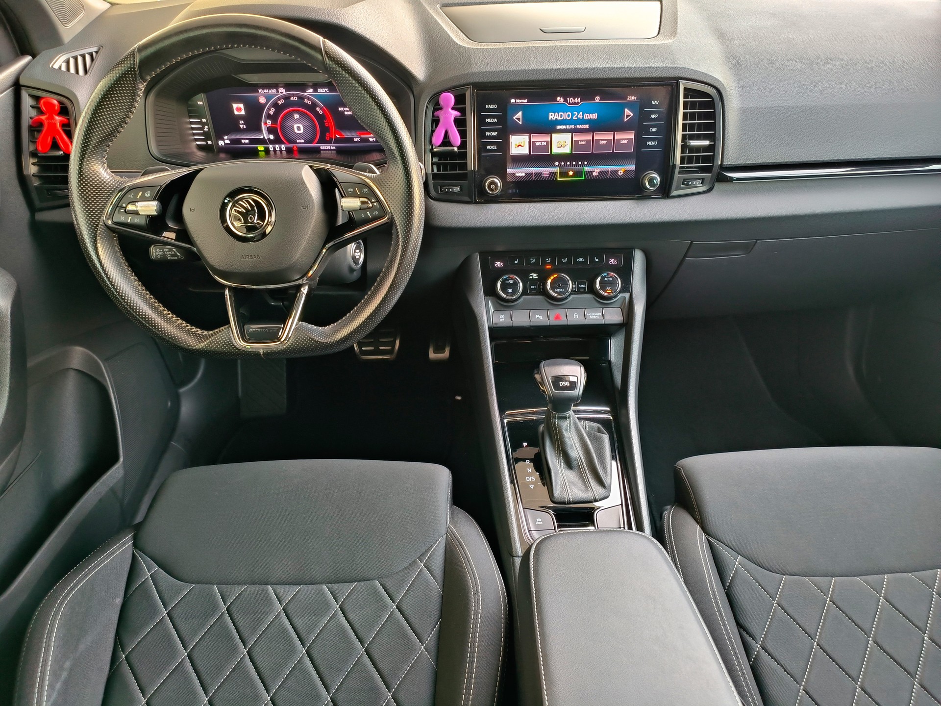 SKODA Karoq 1.5 TSI ACT SportLine DSG-image-8