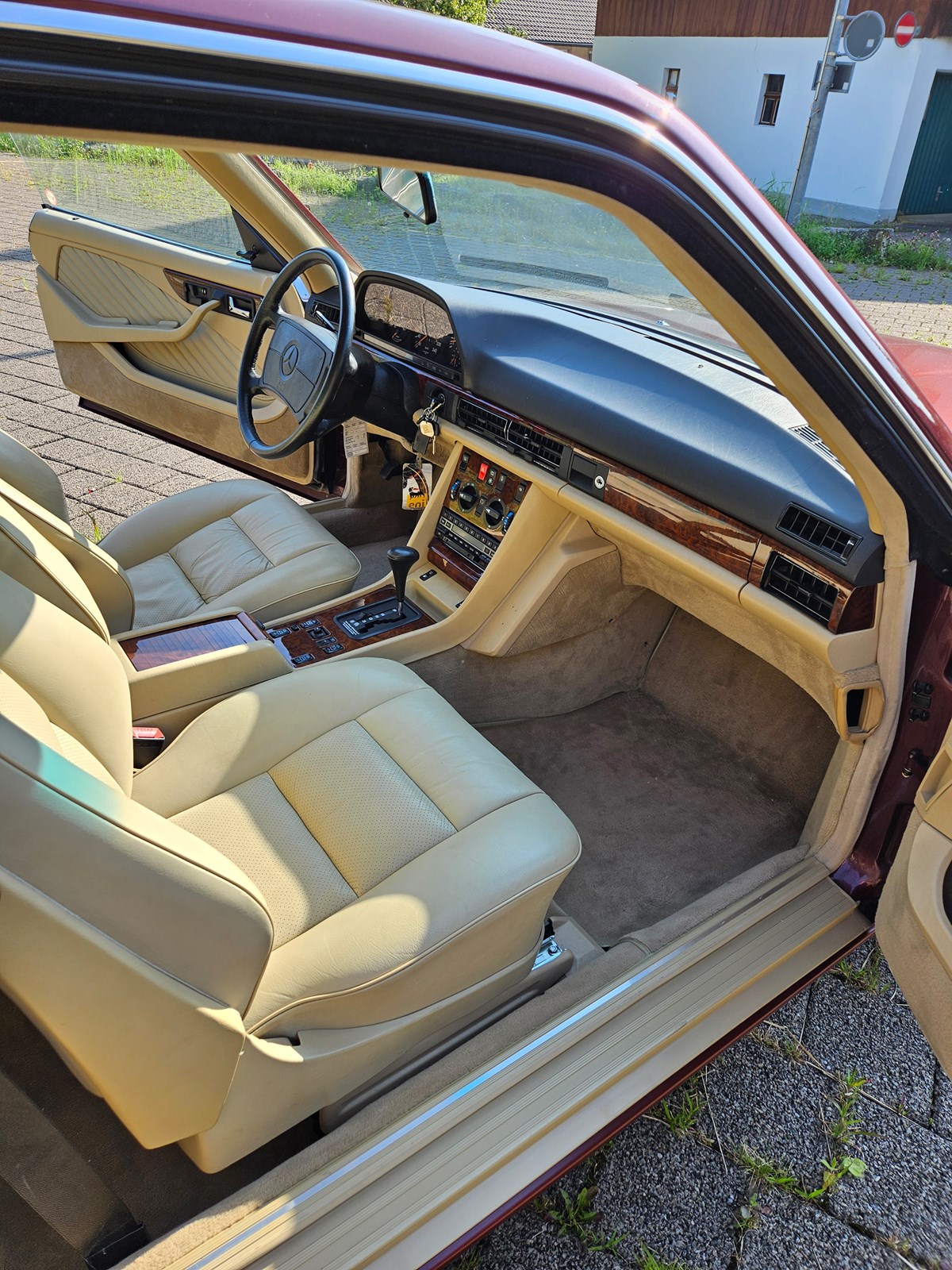 MERCEDES-BENZ SEC 500-image-6