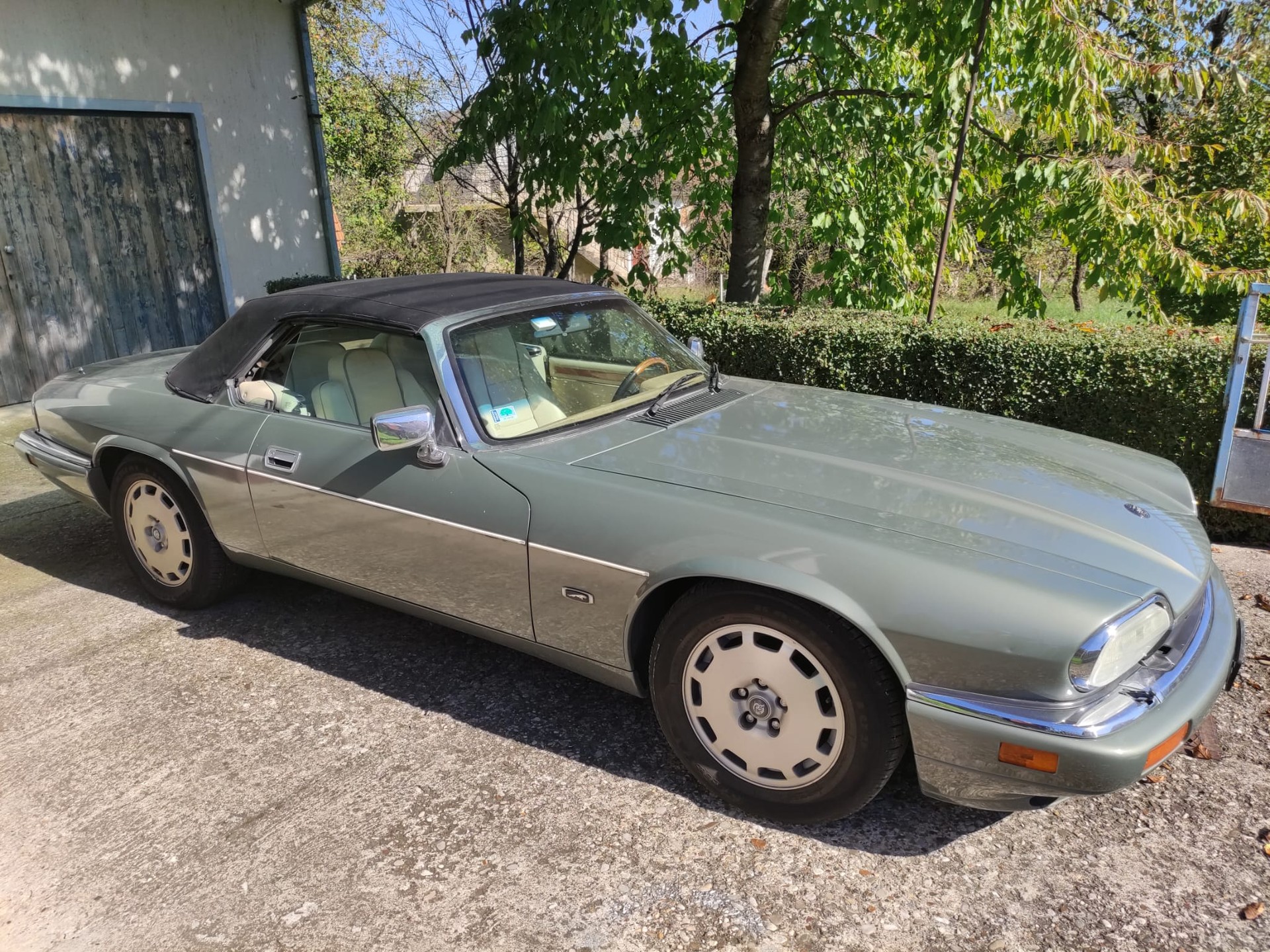 JAGUAR XJS 4.0 Convertible-image-1