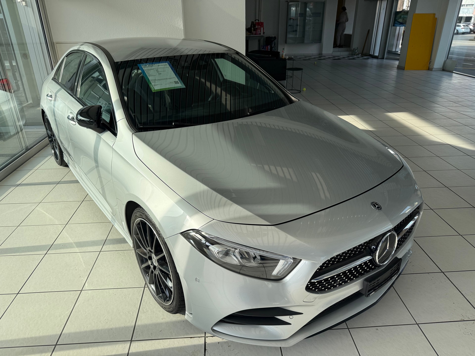 MERCEDES-BENZ A 250 AMG Line 7G-DCT-image-17