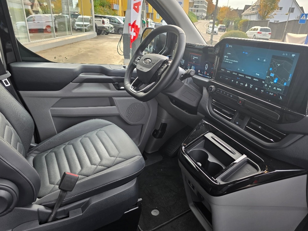 FORD Tourneo Bus 320 L1H1 TitaniumX Automat-image-6