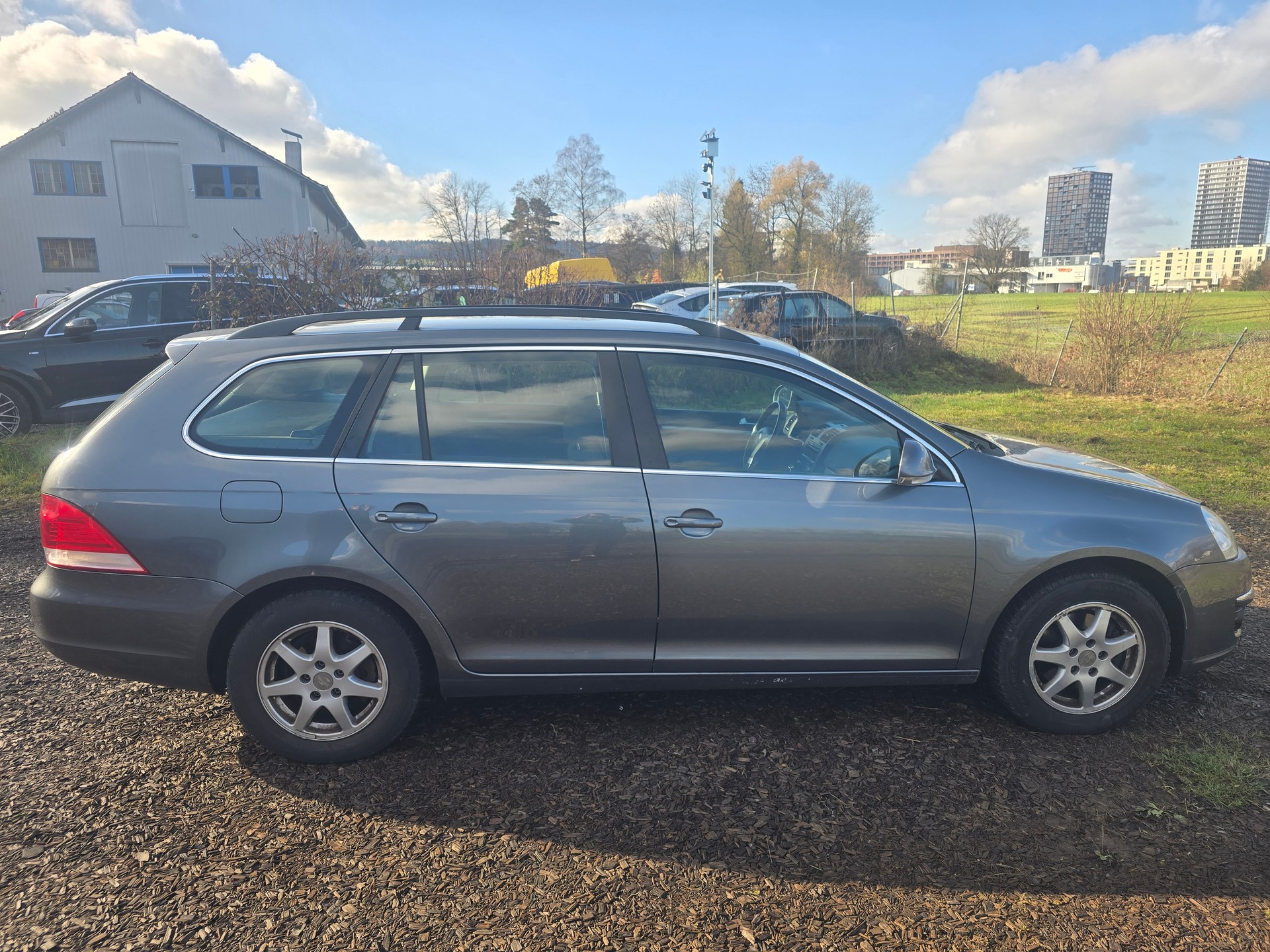 VW Golf Variant 1.4 TSI Trendline DSG-image-5