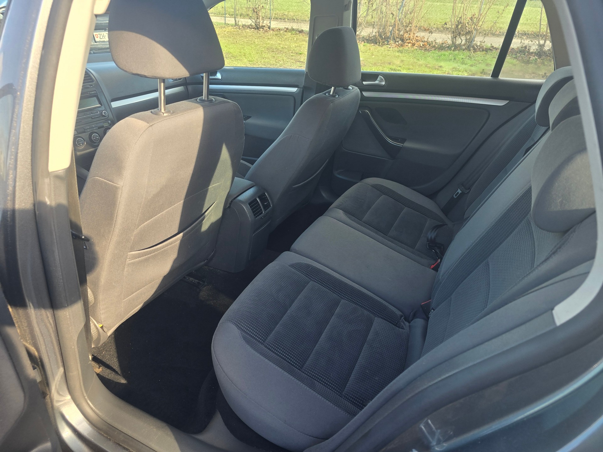 VW Golf Variant 1.4 TSI Trendline DSG-image-9
